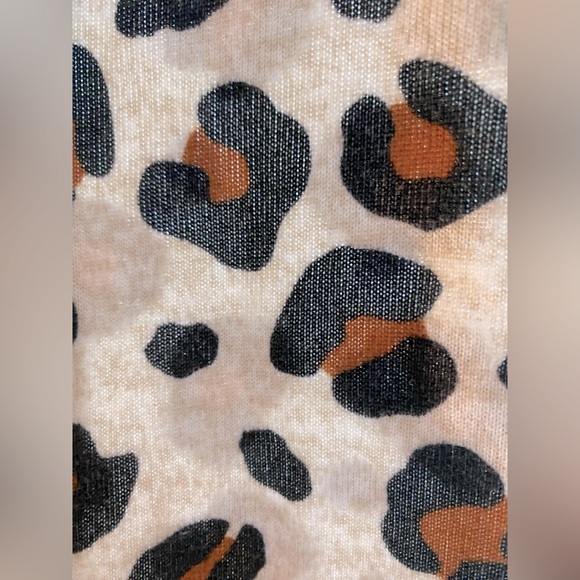 KIKIT sweat-style,cheetah print pants. Size S - Picture 4 of 4